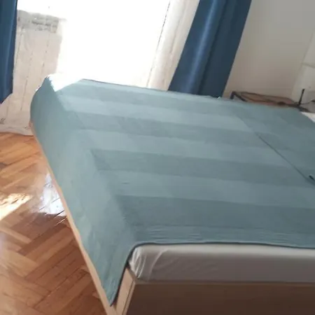 Airport Md Hostel *
